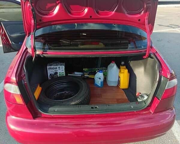 Красный Дэу Сенс, объемом двигателя 1.5 л и пробегом 206 тыс. км за 2100 $, фото 5 на Automoto.ua