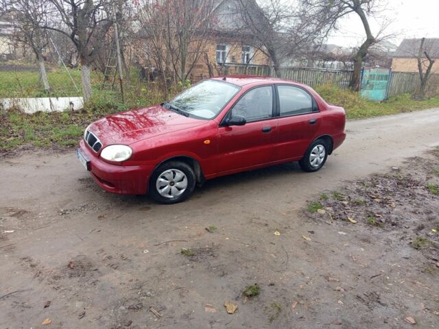 Красный Дэу Сенс, объемом двигателя 1.3 л и пробегом 200 тыс. км за 1100 $, фото 3 на Automoto.ua