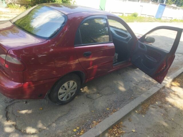 Дэу Сенс 2007 в Вольногорске на Automoto.ua Красный Дэу Сенс, объемом двигателя 0 л и пробегом 288 тыс. км за 1550 $, фото 2 на Automoto.ua
