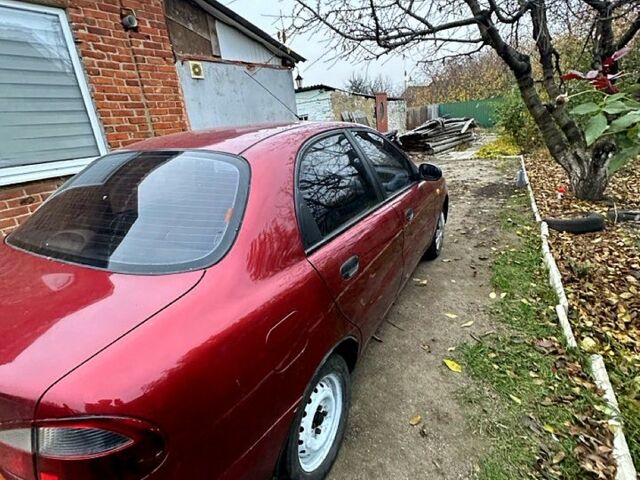 Красный Дэу Сенс, объемом двигателя 1.3 л и пробегом 301 тыс. км за 2000 $, фото 1 на Automoto.ua