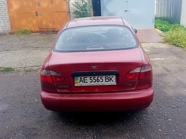 Красный Дэу Сенс, объемом двигателя 1.3 л и пробегом 300 тыс. км за 480 $, фото 1 на Automoto.ua