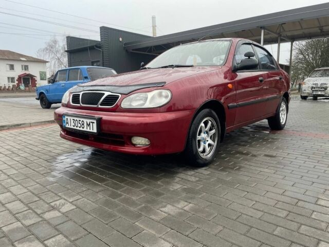 Красный Дэу Сенс, объемом двигателя 1.5 л и пробегом 193 тыс. км за 2600 $, фото 1 на Automoto.ua