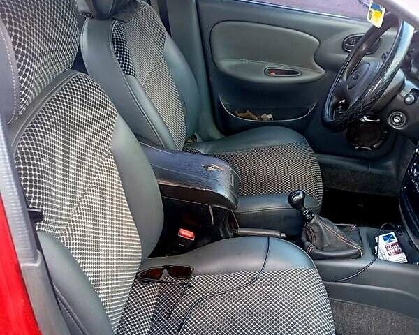 Червоний Деу Сенс, об'ємом двигуна 1.3 л та пробігом 210 тис. км за 2500 $, фото 3 на Automoto.ua