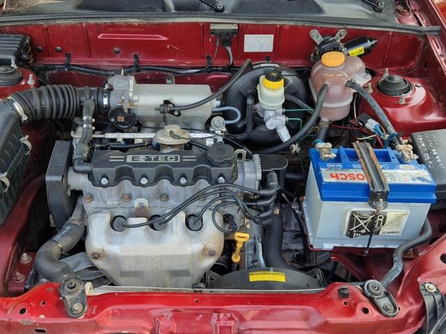 Червоний Деу Сенс, об'ємом двигуна 1.5 л та пробігом 159 тис. км за 2900 $, фото 15 на Automoto.ua