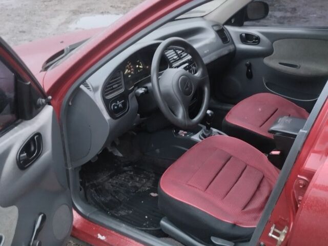 Деу Сенс 2007 у Краснокутске на Automoto.ua Червоний Деу Сенс, об'ємом двигуна 1.3 л та пробігом 211 тис. км за 1550 $, фото 10 на Automoto.ua