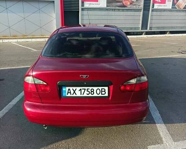 Красный Дэу Сенс, объемом двигателя 1.5 л и пробегом 206 тыс. км за 2100 $, фото 1 на Automoto.ua