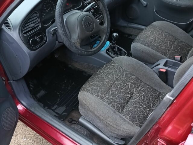 Красный Дэу Сенс, объемом двигателя 1.5 л и пробегом 270 тыс. км за 1950 $, фото 7 на Automoto.ua