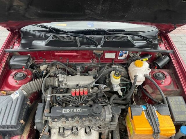 Красный Дэу Сенс, объемом двигателя 1.5 л и пробегом 193 тыс. км за 2600 $, фото 6 на Automoto.ua