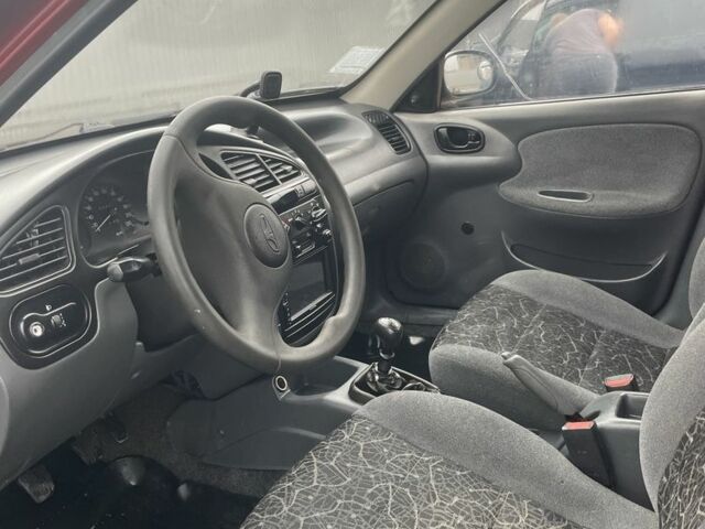 Красный Дэу Сенс, объемом двигателя 1.3 л и пробегом 1 тыс. км за 1350 $, фото 11 на Automoto.ua