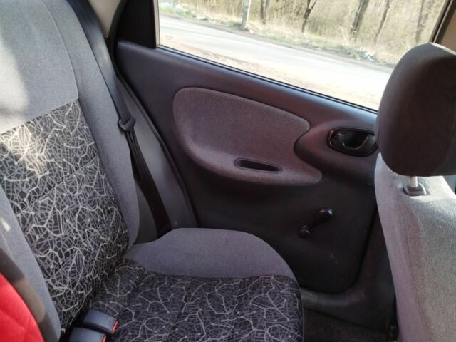 Червоний Деу Сенс, об'ємом двигуна 0 л та пробігом 104 тис. км за 2350 $, фото 5 на Automoto.ua