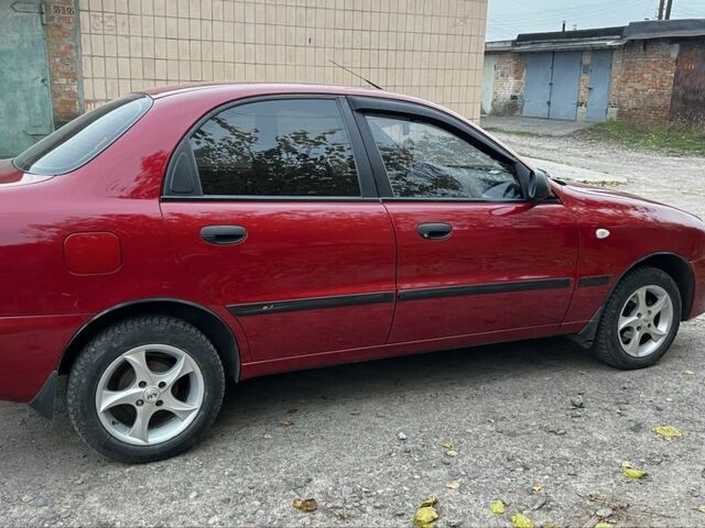 Красный Дэу Сенс, объемом двигателя 1.5 л и пробегом 183 тыс. км за 3000 $, фото 3 на Automoto.ua