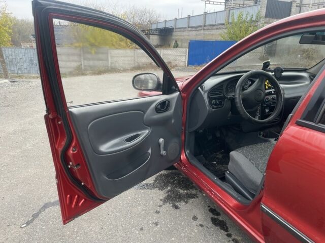 Червоний Деу Сенс, об'ємом двигуна 1.4 л та пробігом 200 тис. км за 1800 $, фото 7 на Automoto.ua