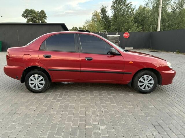 Красный Дэу Сенс, объемом двигателя 1.5 л и пробегом 210 тыс. км за 2750 $, фото 4 на Automoto.ua