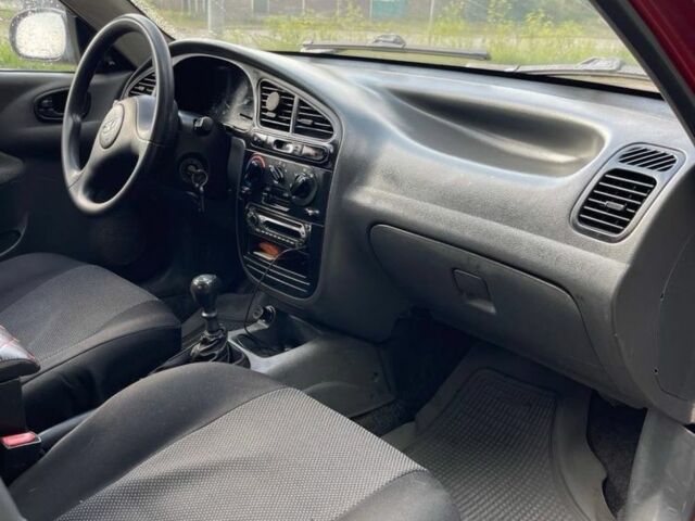 Красный Дэу Сенс, объемом двигателя 1.5 л и пробегом 281 тыс. км за 2299 $, фото 9 на Automoto.ua