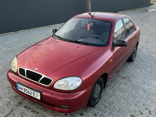 Красный Дэу Сенс, объемом двигателя 1.5 л и пробегом 246 тыс. км за 1550 $, фото 1 на Automoto.ua