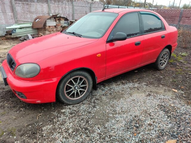 Красный Дэу Сенс, объемом двигателя 1.5 л и пробегом 200 тыс. км за 2400 $, фото 2 на Automoto.ua