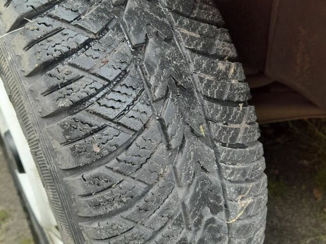 Червоний Деу Сенс, об'ємом двигуна 1.4 л та пробігом 117 тис. км за 3000 $, фото 4 на Automoto.ua