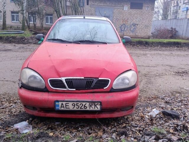 Красный Дэу Сенс, объемом двигателя 1.5 л и пробегом 260 тыс. км за 570 $, фото 3 на Automoto.ua
