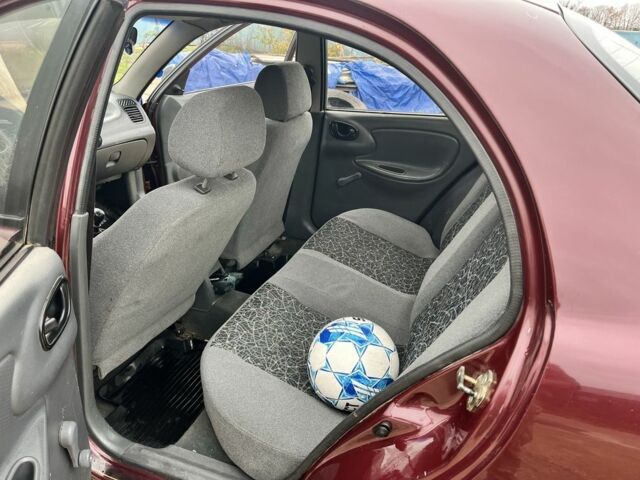 Червоний Деу Сенс, об'ємом двигуна 1.3 л та пробігом 3 тис. км за 1428 $, фото 8 на Automoto.ua