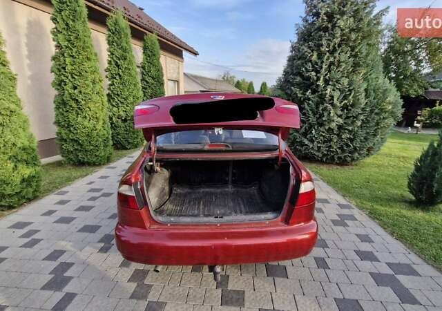 Красный Дэу Сенс, объемом двигателя 1.4 л и пробегом 200 тыс. км за 1700 $, фото 2 на Automoto.ua