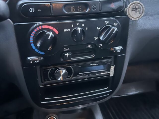 Красный Дэу Сенс, объемом двигателя 1.5 л и пробегом 175 тыс. км за 2500 $, фото 6 на Automoto.ua