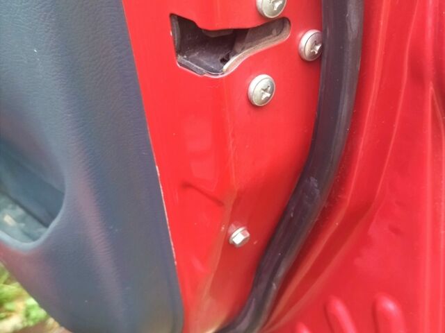 Дэу Сенс 2008 в Новгород-Северском на Automoto.ua Красный Дэу Сенс, объемом двигателя 1.5 л и пробегом 288 тыс. км за 2800 $, фото 6 на Automoto.ua