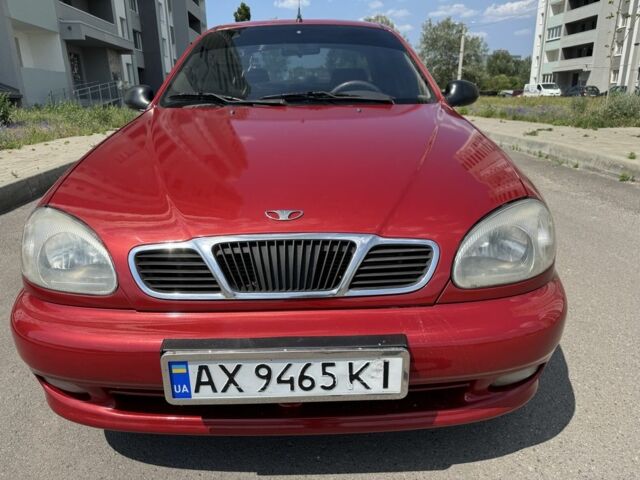 Красный Дэу Сенс, объемом двигателя 1.5 л и пробегом 200 тыс. км за 2300 $, фото 1 на Automoto.ua