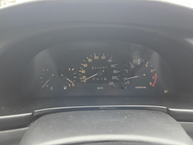 Красный Дэу Сенс, объемом двигателя 1.6 л и пробегом 220 тыс. км за 3000 $, фото 3 на Automoto.ua