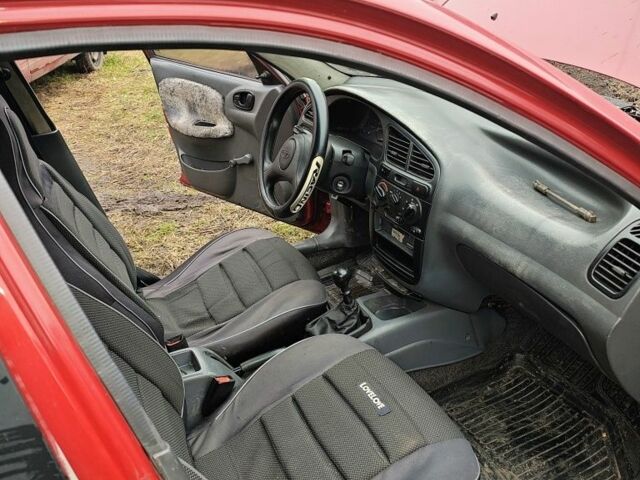 Красный Дэу Сенс, объемом двигателя 0 л и пробегом 21 тыс. км за 1500 $, фото 5 на Automoto.ua