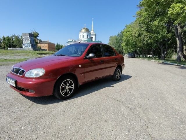 Красный Дэу Сенс, объемом двигателя 1.5 л и пробегом 185 тыс. км за 1850 $, фото 1 на Automoto.ua