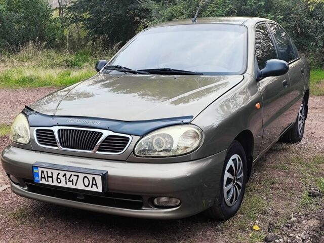 Дэу Сенс 2008 в Кривом Роге на Automoto.ua Красный Дэу Сенс, объемом двигателя 0 л и пробегом 200 тыс. км за 3500 $, фото 5 на Automoto.ua