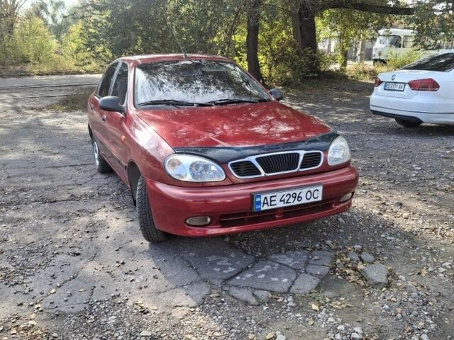 Красный Дэу Сенс, объемом двигателя 0 л и пробегом 300 тыс. км за 2500 $, фото 1 на Automoto.ua