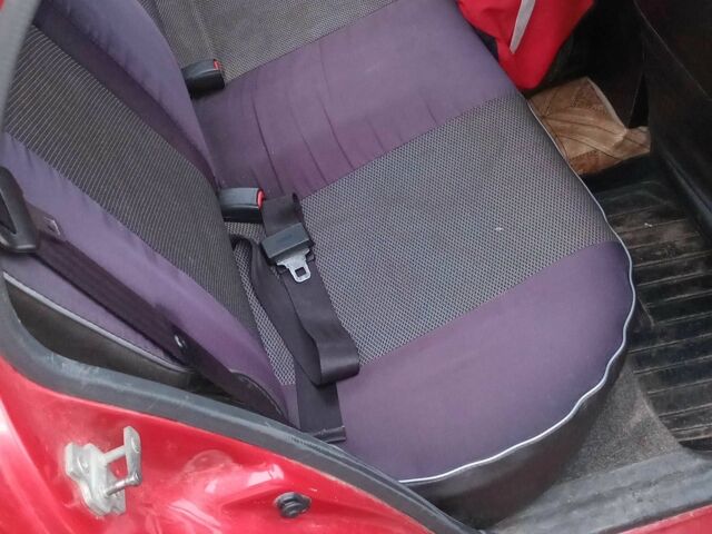 Красный Дэу Сенс, объемом двигателя 1.4 л и пробегом 180 тыс. км за 2450 $, фото 5 на Automoto.ua