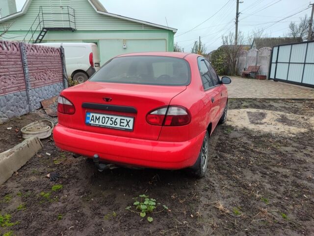 Красный Дэу Сенс, объемом двигателя 1.5 л и пробегом 200 тыс. км за 2400 $, фото 3 на Automoto.ua