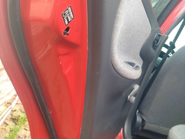 Дэу Сенс 2008 в Новгород-Северском на Automoto.ua Красный Дэу Сенс, объемом двигателя 1.5 л и пробегом 288 тыс. км за 2800 $, фото 5 на Automoto.ua