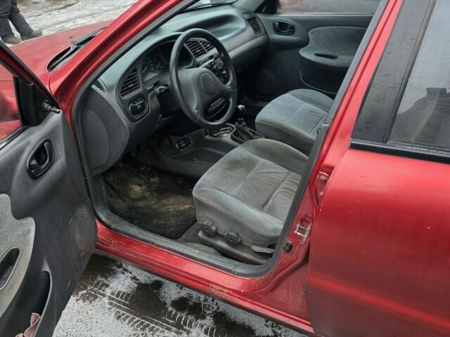 Красный Дэу Сенс, объемом двигателя 1.4 л и пробегом 250 тыс. км за 1300 $, фото 3 на Automoto.ua