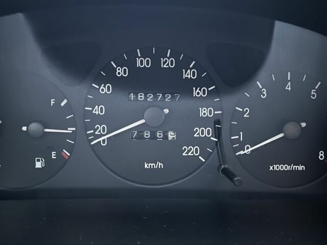 Красный Дэу Сенс, объемом двигателя 1.5 л и пробегом 183 тыс. км за 3000 $, фото 7 на Automoto.ua