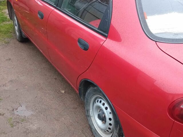 Красный Дэу Сенс, объемом двигателя 1.4 л и пробегом 180 тыс. км за 2450 $, фото 2 на Automoto.ua