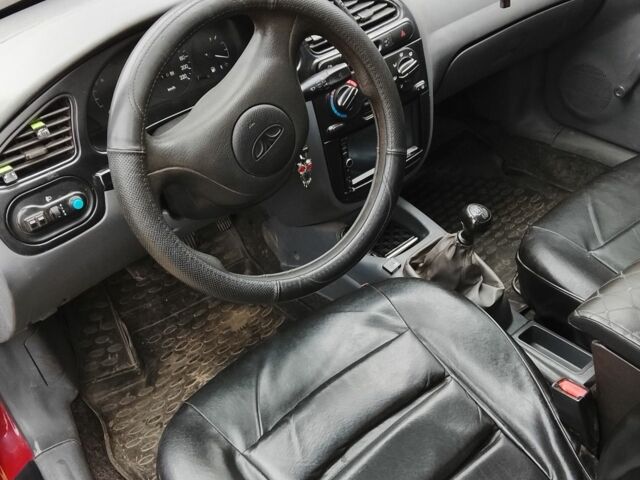 Червоний Деу Сенс, об'ємом двигуна 1 л та пробігом 169 тис. км за 1300 $, фото 3 на Automoto.ua