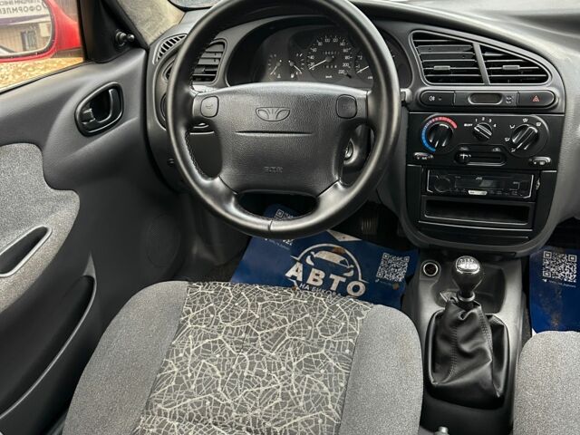 Красный Дэу Сенс, объемом двигателя 1.6 л и пробегом 198 тыс. км за 2900 $, фото 5 на Automoto.ua