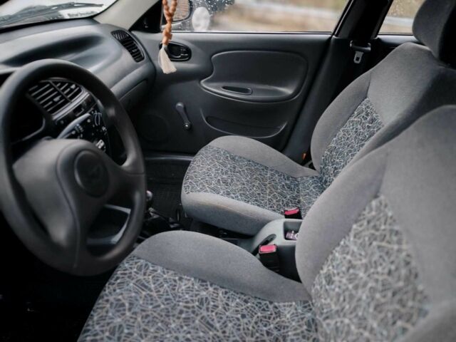 Деу Сенс 2008 у Бердичеве на Automoto.ua Червоний Деу Сенс, об'ємом двигуна 1.5 л та пробігом 90 тис. км за 2900 $, фото 15 на Automoto.ua