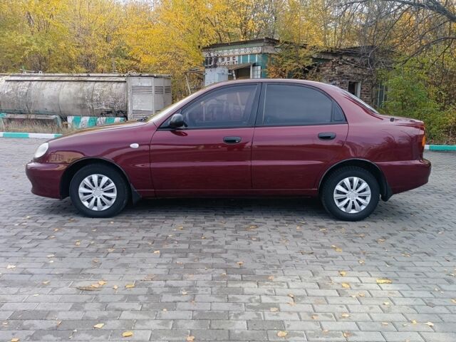 Красный Дэу Сенс, объемом двигателя 1.5 л и пробегом 200 тыс. км за 2850 $, фото 4 на Automoto.ua