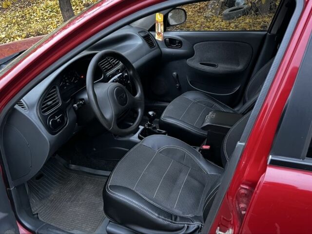 Красный Дэу Сенс, объемом двигателя 1.5 л и пробегом 183 тыс. км за 3000 $, фото 5 на Automoto.ua