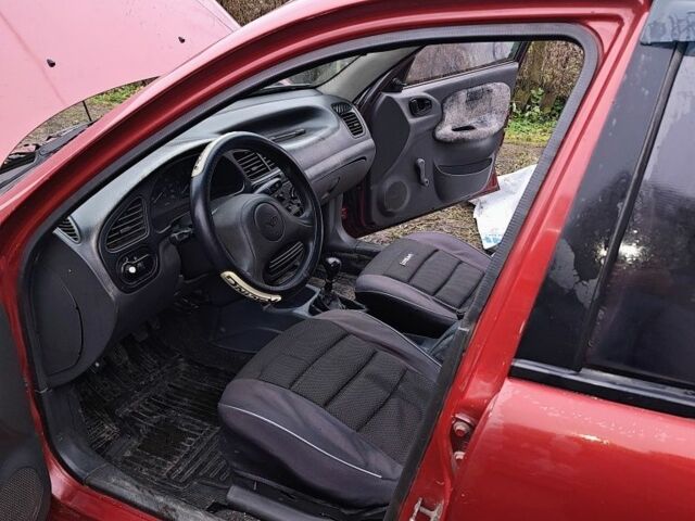 Красный Дэу Сенс, объемом двигателя 0 л и пробегом 21 тыс. км за 1500 $, фото 6 на Automoto.ua