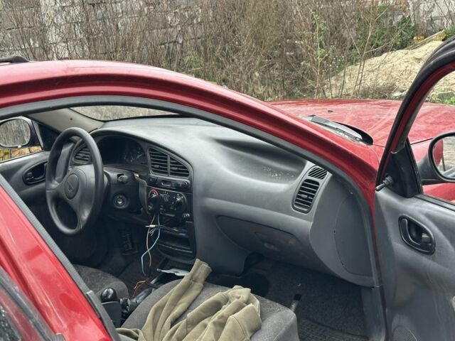 Красный Дэу Сенс, объемом двигателя 1.5 л и пробегом 270 тыс. км за 700 $, фото 6 на Automoto.ua