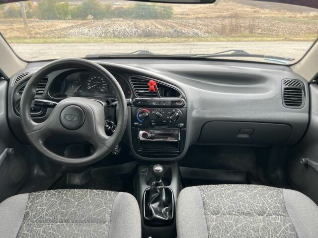Красный Дэу Сенс, объемом двигателя 1.4 л и пробегом 161 тыс. км за 1850 $, фото 10 на Automoto.ua