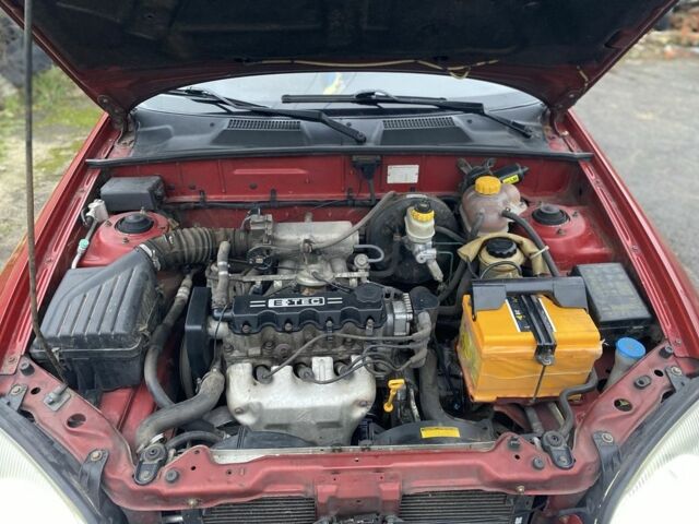 Червоний Деу Сенс, об'ємом двигуна 1.5 л та пробігом 162 тис. км за 2450 $, фото 8 на Automoto.ua