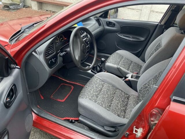 Червоний Деу Сенс, об'ємом двигуна 1.5 л та пробігом 162 тис. км за 2450 $, фото 6 на Automoto.ua