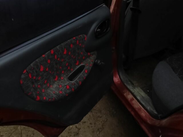 Червоний Деу Сенс, об'ємом двигуна 1.5 л та пробігом 180 тис. км за 800 $, фото 5 на Automoto.ua