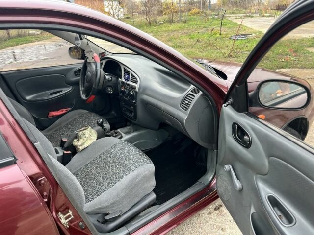 Червоний Деу Сенс, об'ємом двигуна 1.3 л та пробігом 3 тис. км за 1428 $, фото 6 на Automoto.ua